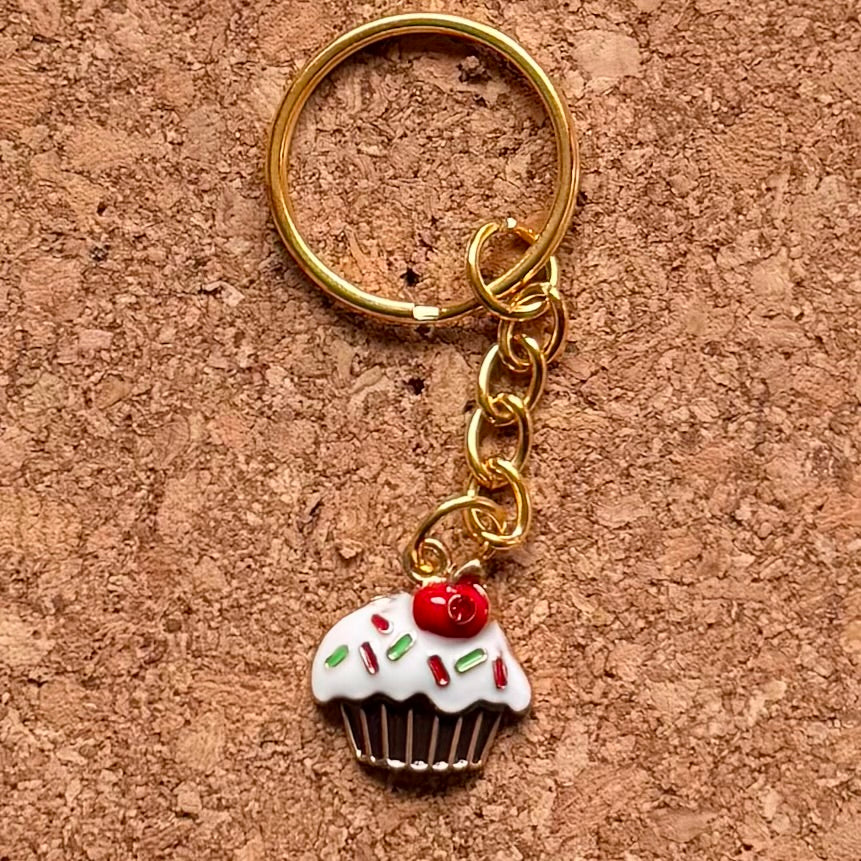 Muffin Compares Keychain